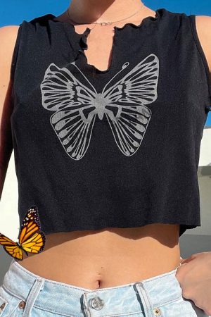 Cute Everyday Outfits, Outfit Inspo Casual Downtown Girl Butterfly Crop Tee