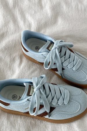 Cute Everyday Outfits, Outfit Inspo Casual Dusty Blue & Brown Stripe Sneakers