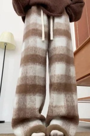 Cute Everyday Outfits, Outfit Inspo Casual Fall Feels Cozy Plaid Trousers