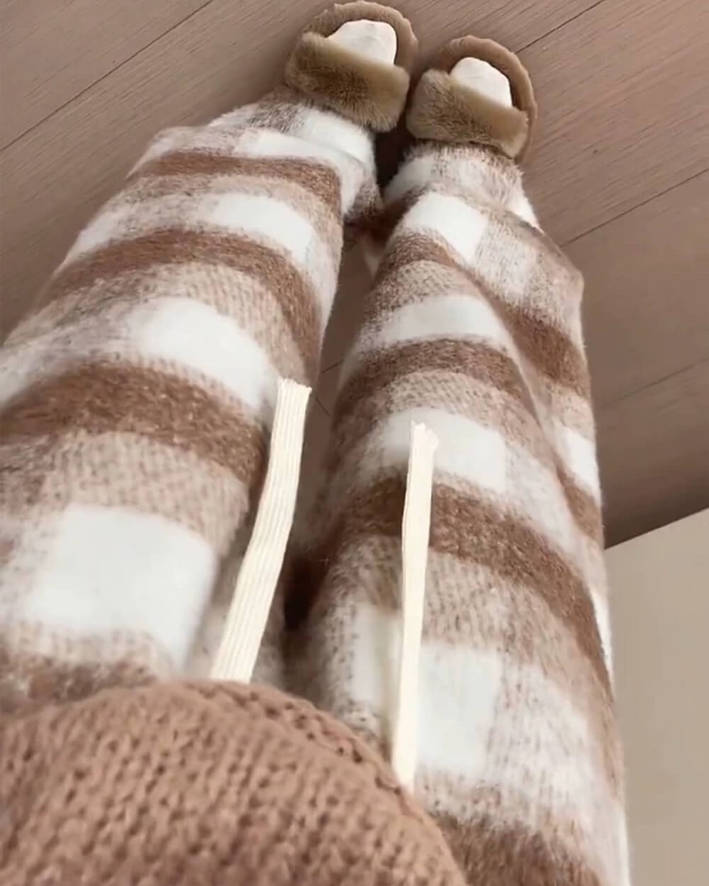 Cute Everyday Outfits, Outfit Inspo Casual Fall Feels Cozy Plaid Trousers Cute Everyday Outfits, Outfit Inspo Casual Fall Feels Cozy Plaid Trousers