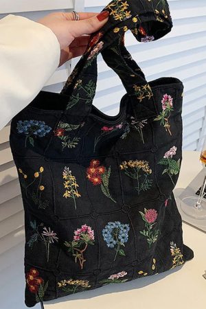 Cute Everyday Outfits, Outfit Inspo Casual Floral Embroidered Tote Bag