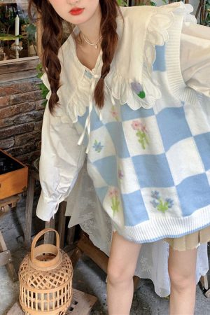 Cute Everyday Outfits, Outfit Inspo Casual Floral Knit Vest