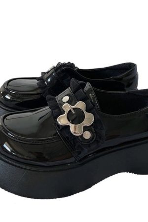 Cute Everyday Outfits, Outfit Inspo Casual Flower Buckle Chunky Platforms