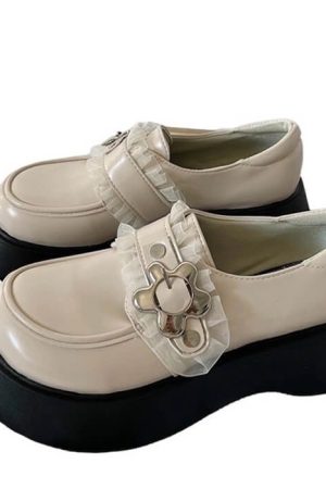 Cute Everyday Outfits, Outfit Inspo Casual Flower Buckle Chunky Platforms