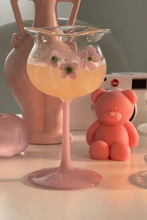 Cute Everyday Outfits, Outfit Inspo Casual Flower-Designed Asymmetric Aesthetic Glass