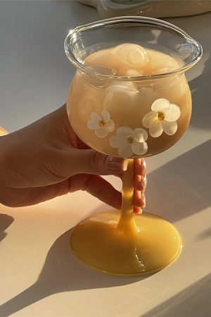 Cute Everyday Outfits, Outfit Inspo Casual Flower-Designed Asymmetric Aesthetic Glass