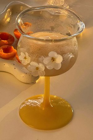 Cute Everyday Outfits, Outfit Inspo Casual Flower-Designed Asymmetric Aesthetic Glass