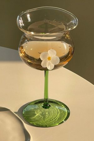 Cute Everyday Outfits, Outfit Inspo Casual Flower-Designed Asymmetric Aesthetic Glass