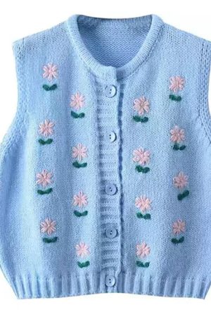 Cute Everyday Outfits, Outfit Inspo Casual Flower Embroidery Blue Knit Vest