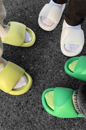 Cute Everyday Outfits, Outfit Inspo Casual Foam Street Slippers