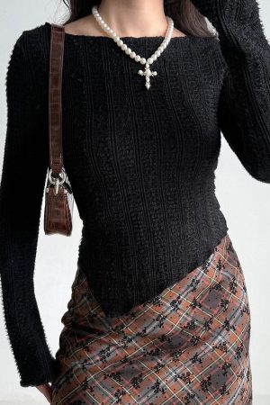 Cute Everyday Outfits, Outfit Inspo Casual Frazzled English Woman Asymmetrical Knit Top