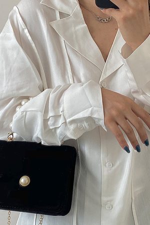 Cute Everyday Outfits, Outfit Inspo Casual French Girl Pearl Chain Bag