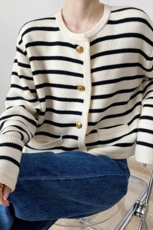Cute Everyday Outfits, Outfit Inspo Casual French Girl Striped Cardigan
