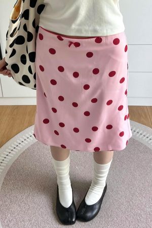 Cute Everyday Outfits, Outfit Inspo Casual French Kiss Polka Dot Knee-Length Skirt