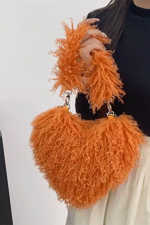 Cute Everyday Outfits, Outfit Inspo Casual Fuzzy Heart Shaped Bag