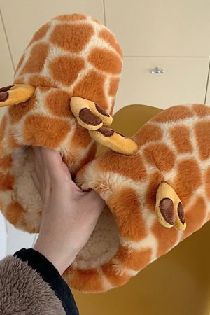 Cute Everyday Outfits, Outfit Inspo Casual Giraffe Plush Slippers