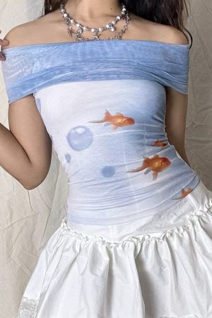 Cute Everyday Outfits, Outfit Inspo Casual Goldfish Print Off-Shoulder Top