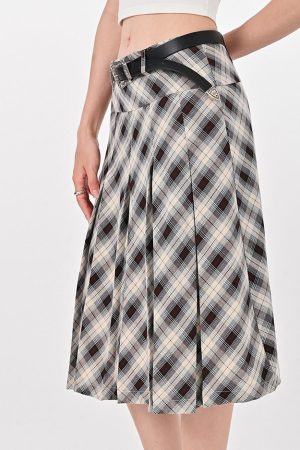 Cute Everyday Outfits, Outfit Inspo Casual Good Manners Plaid Kilt Skirt