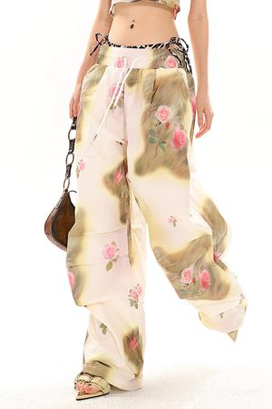 Cute Everyday Outfits, Outfit Inspo Casual Gossip Team Floral Cargo Pants