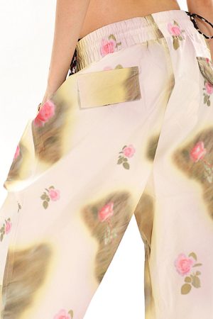 Cute Everyday Outfits, Outfit Inspo Casual Gossip Team Floral Cargo Pants