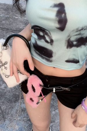 Cute Everyday Outfits, Outfit Inspo Casual Gothic Aesthetic Fuzzy Bag