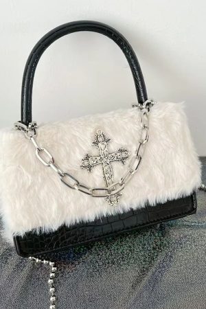 Cute Everyday Outfits, Outfit Inspo Casual Gothic Aesthetic Fuzzy Bag
