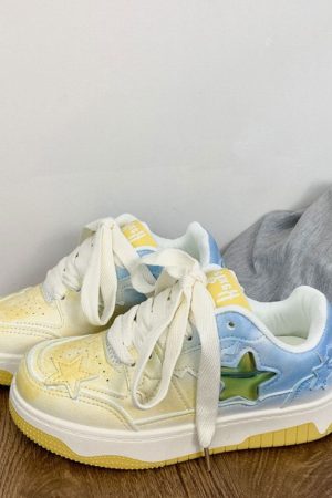 Cute Everyday Outfits, Outfit Inspo Casual Gradient Star Aesthetic Sneakers