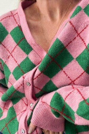 Cute Everyday Outfits, Outfit Inspo Casual Green & Pink Argyle Pattern Cardigan