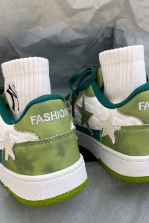 Cute Everyday Outfits, Outfit Inspo Casual Green Star Sneakers