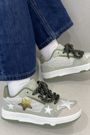 Cute Everyday Outfits, Outfit Inspo Casual Grey Clear Star Sneakers