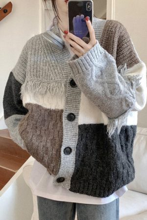 Cute Everyday Outfits, Outfit Inspo Casual Grey Fringe Grandma Cardigan