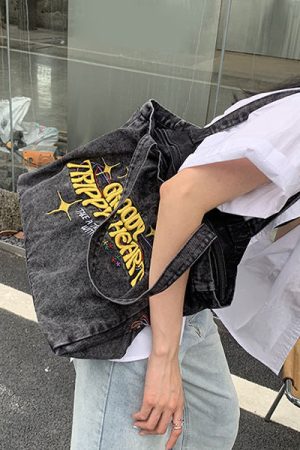 Cute Everyday Outfits, Outfit Inspo Casual Groovy Trippy Heart Denim Bag