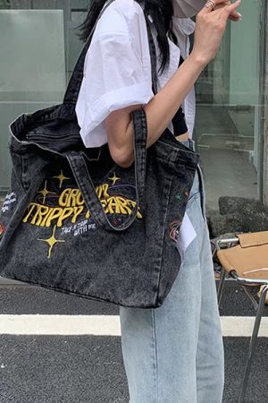 Cute Everyday Outfits, Outfit Inspo Casual Groovy Trippy Heart Denim Bag