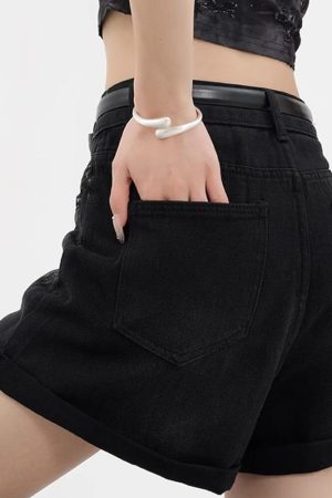 Cute Everyday Outfits, Outfit Inspo Casual Grunge Aesthetic Denim Shorts