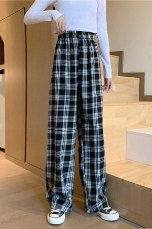 Cute Everyday Outfits, Outfit Inspo Casual Grunge Aesthetic Plaid Pants