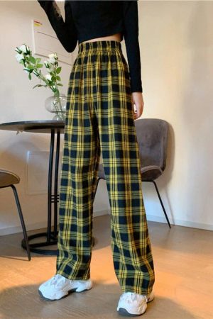 Cute Everyday Outfits, Outfit Inspo Casual Grunge Aesthetic Plaid Pants