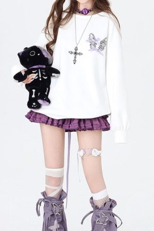 Cute Everyday Outfits, Outfit Inspo Casual Grunge Lace-Up Butterfly Skeleton Sweatshirt