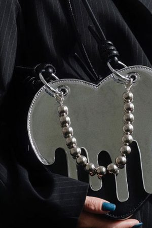 Cute Everyday Outfits, Outfit Inspo Casual Grunge Silver Drip Heart Handbag