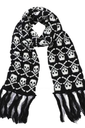 Cute Everyday Outfits, Outfit Inspo Casual Grunge Skull Knitted Scarf