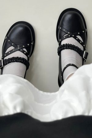 Cute Everyday Outfits, Outfit Inspo Casual Grunge Sleaze Studded Mary Janes