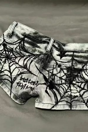 Cute Everyday Outfits, Outfit Inspo Casual Grunge Spider Web Print Denim Shorts