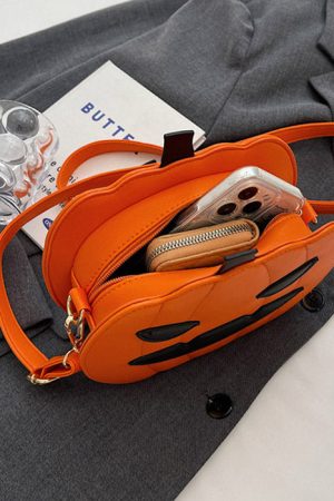 Cute Everyday Outfits, Outfit Inspo Casual Halloween Pumpkin Bag