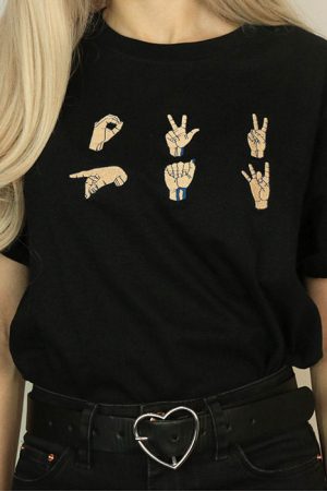 Cute Everyday Outfits, Outfit Inspo Casual Hands Embroidered T-Shirt