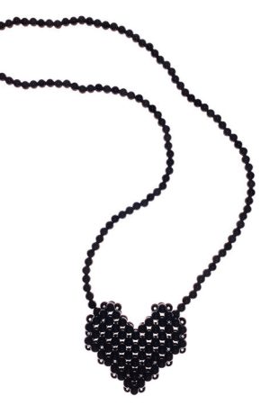 Cute Everyday Outfits, Outfit Inspo Casual Heart Beaded Handbag