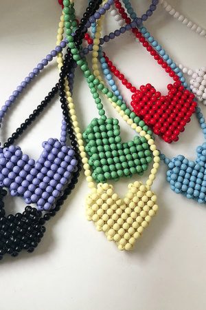 Cute Everyday Outfits, Outfit Inspo Casual Heart Beaded Handbag