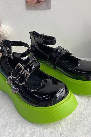 Cute Everyday Outfits, Outfit Inspo Casual Heart Buckle Chunky Sandals