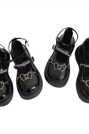 Cute Everyday Outfits, Outfit Inspo Casual Heart Chain Chunky Sandals