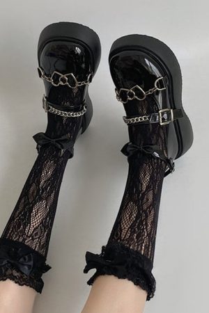 Cute Everyday Outfits, Outfit Inspo Casual Heart Chain Chunky Sandals