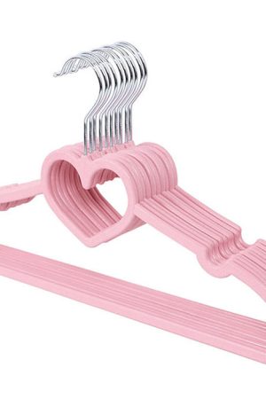 Cute Everyday Outfits, Outfit Inspo Casual Heart Clothes Hanger