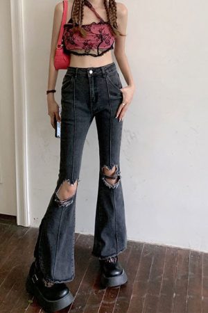 Cute Everyday Outfits, Outfit Inspo Casual Heart Cut Out Grunge Flare Jeans